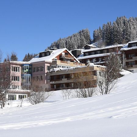 Ferien- Und Familienhotel Alpina Αντελμπόντεν Εξωτερικό φωτογραφία