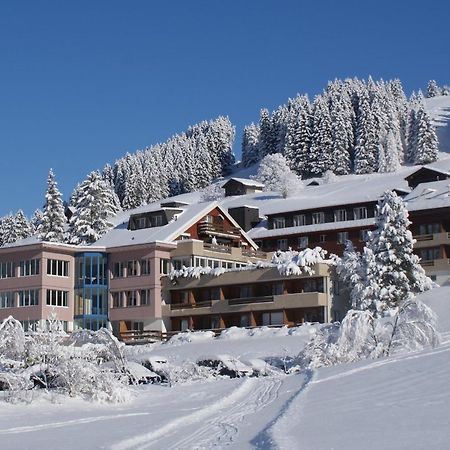 Ferien- Und Familienhotel Alpina Αντελμπόντεν Εξωτερικό φωτογραφία