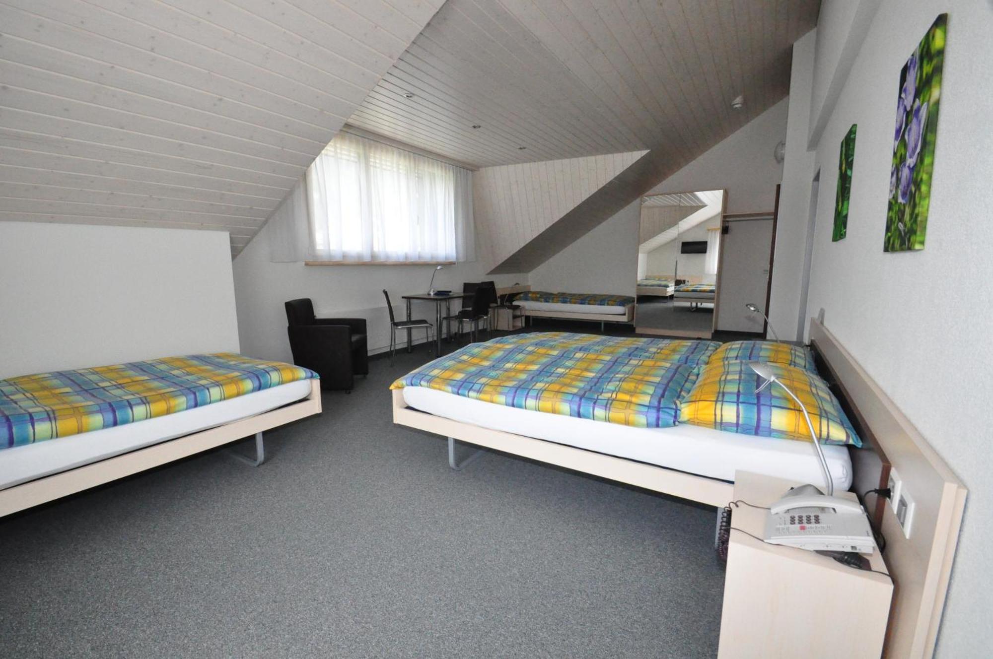 Ferien- Und Familienhotel Alpina Αντελμπόντεν Εξωτερικό φωτογραφία