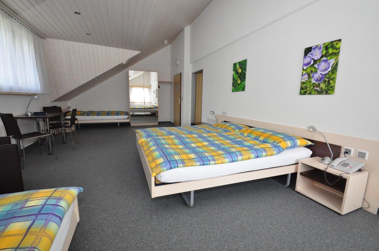 Ferien- Und Familienhotel Alpina Αντελμπόντεν Εξωτερικό φωτογραφία